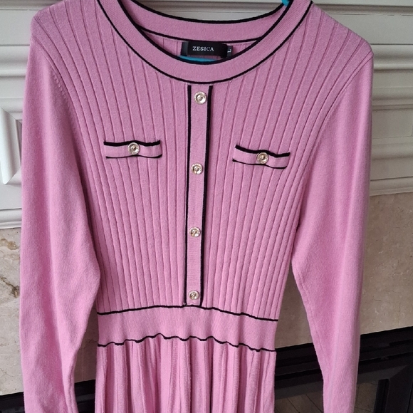 Chic Pink Maxi Dress - Picture 2 of 2